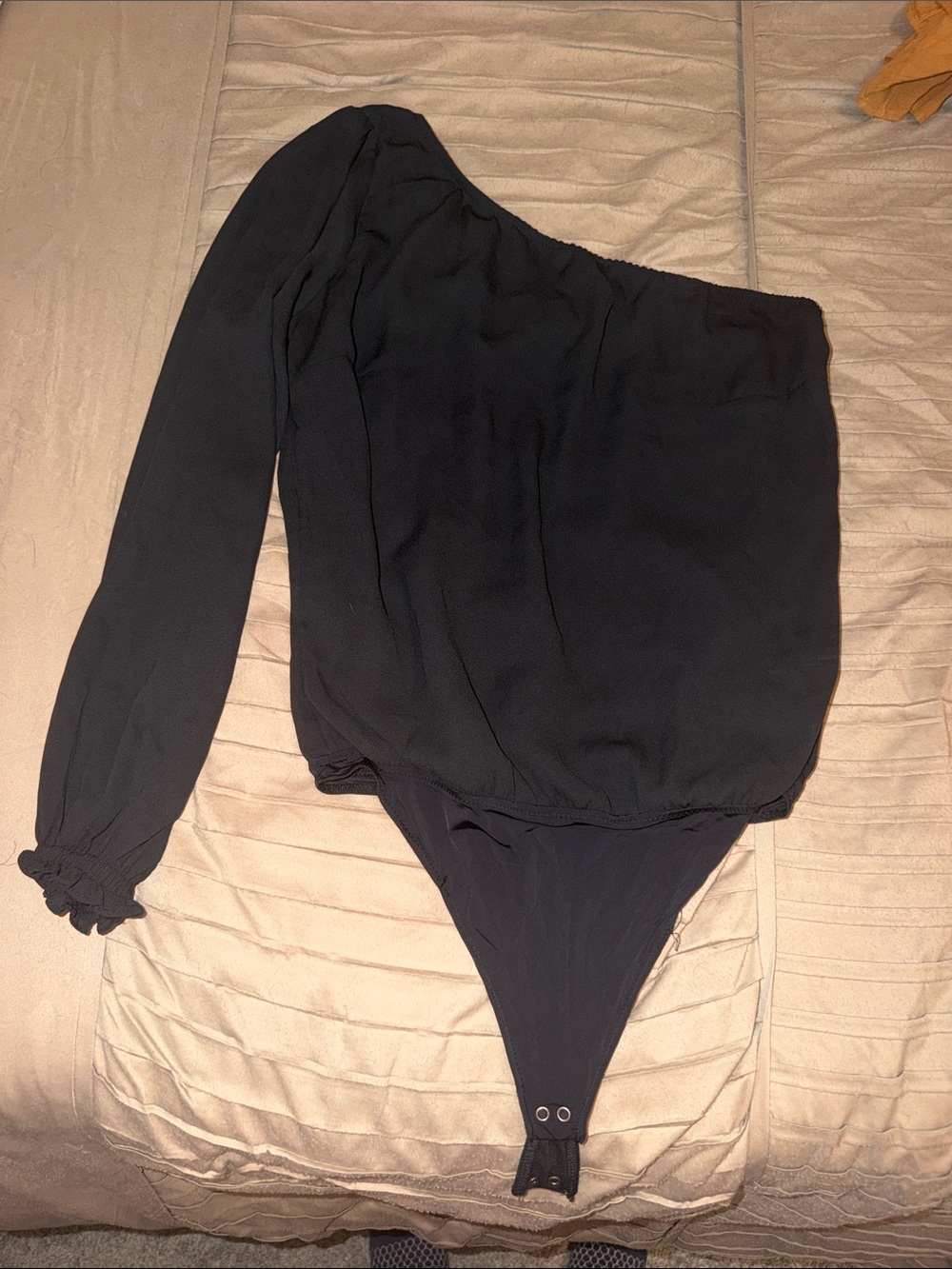 Abercrombie & Fitch Black One-Shoulder Long-Sleeve Bodysuit